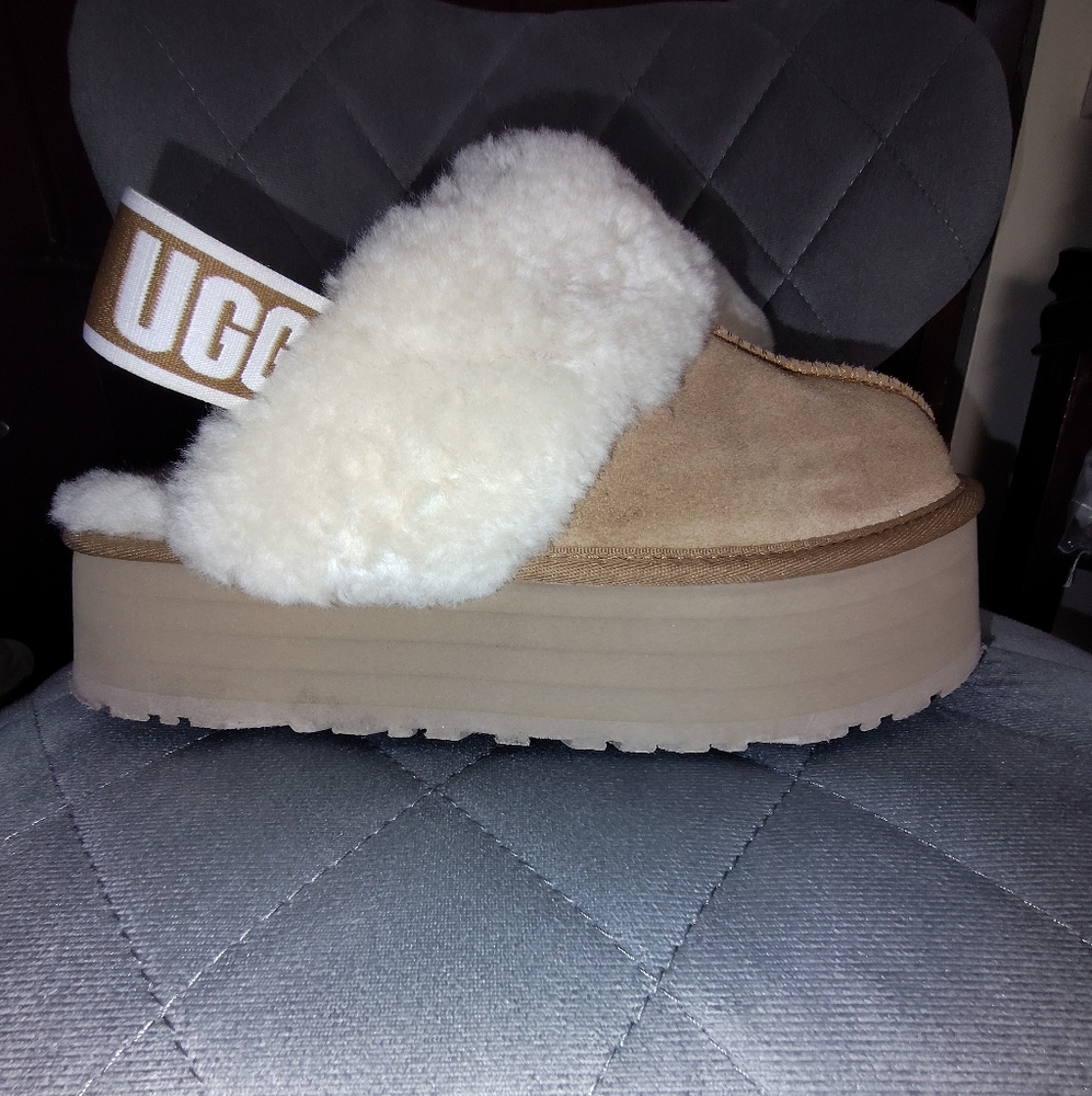 Ugg Funkette Platform sandals slippers